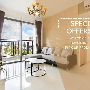 Lyn's Home-river Gate- Pool- Gym-pick Up Ho Chi Minh City